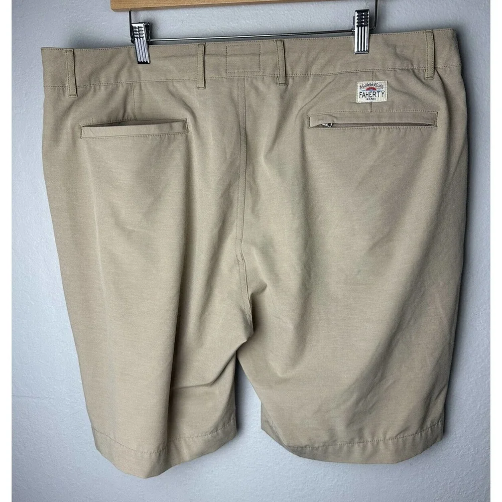 Faherty Mens Size 40 Tan Khaki All Day Shorts Polyester Cotton Spandex